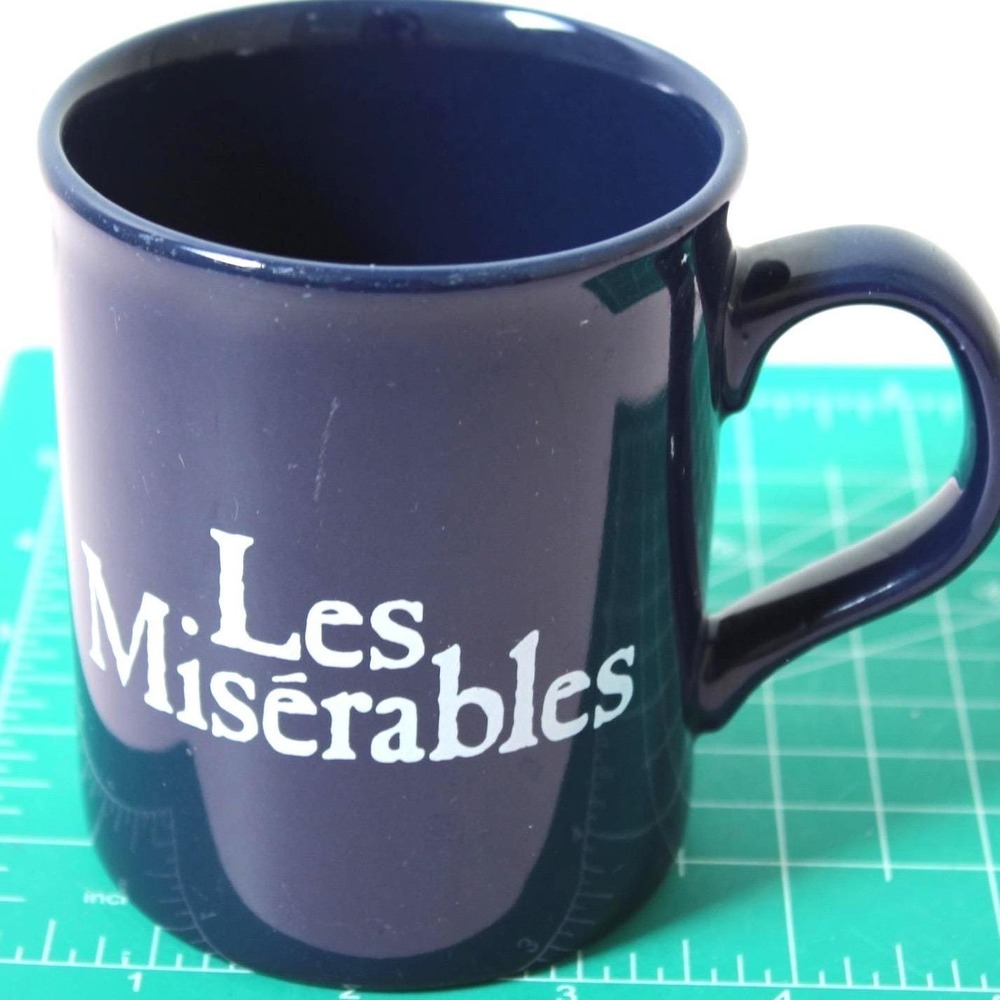 Les Miserables 1986 Broadway Musical‎ Coffee Mug Navy Blue Made in England